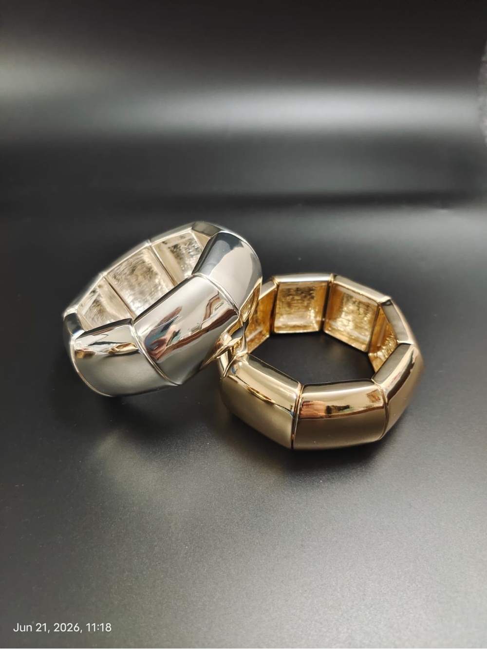 NWOT Open Edit Bold Puff Stretch Bracelet Gold & Silver Tone